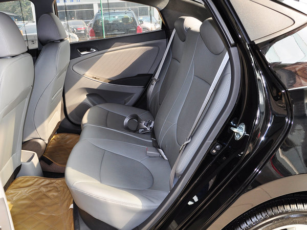 现代瑞纳最新降价资讯报道 新车到店手续当天随车走