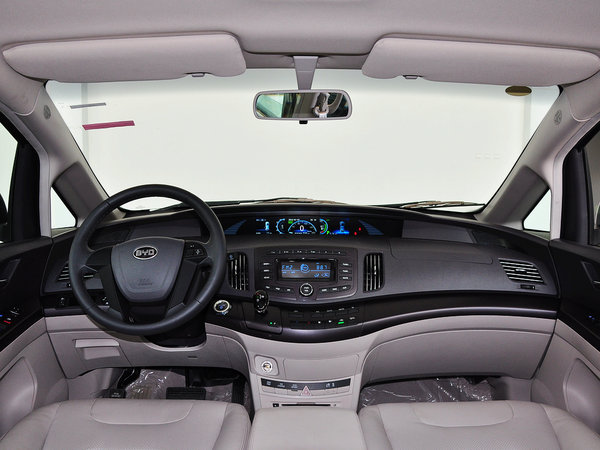 比亚迪 先行者 中控台整体