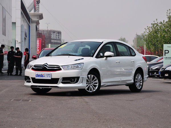 东风雪铁龙  vts版 1.6l 手动 车辆左前45度视角