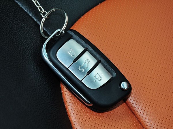 江淮汽车 2.0t 手动 钥匙特写