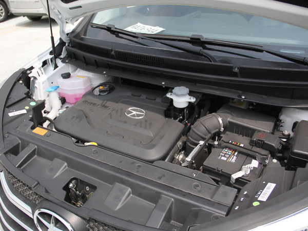 江淮汽车  1.5l 手动 发动机主体特写