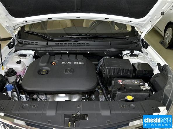 长安乘用车 1.6l 手动 发动机局部特写
