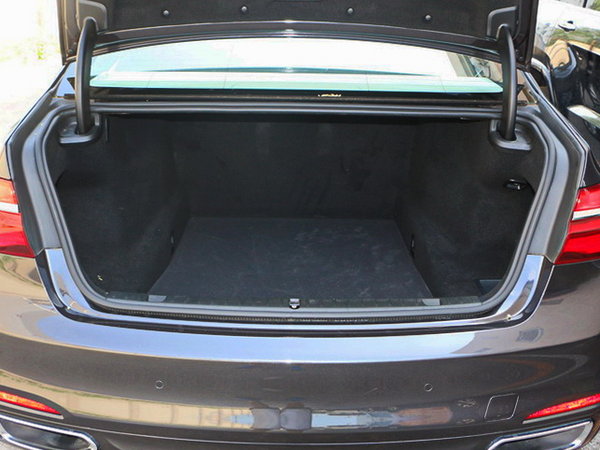 新款进口宝马7系最新报价宝马730 740现车降价促销