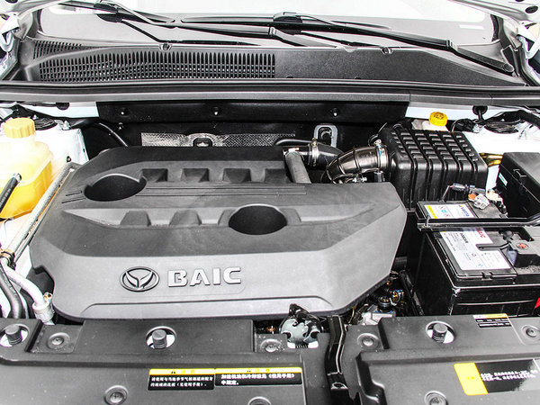 北汽银翔 1.5t 车辆发动机舱整体