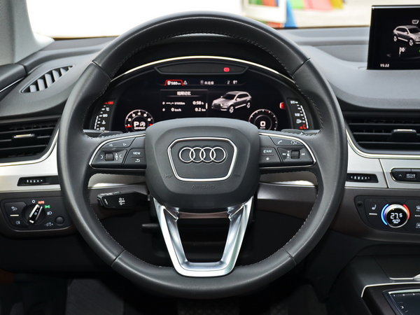 17款奥迪q7现车低配多少钱