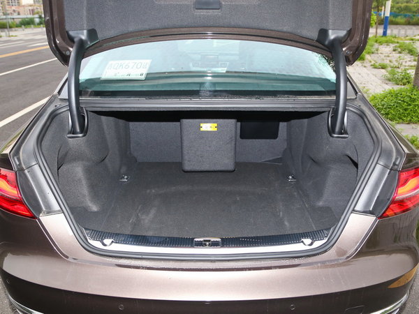 进口奥迪a8l豪奢座驾驰骋自如最新行情