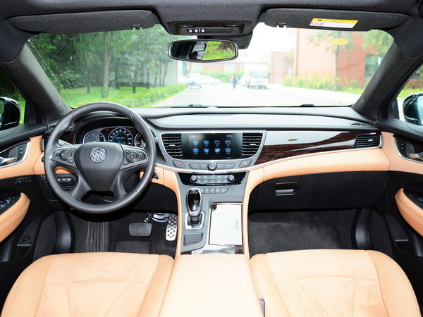 别克君越最高直降3万元降价竞争迈腾