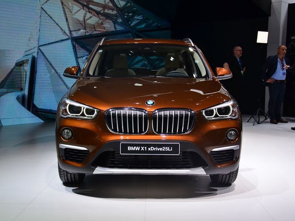 宝马新款x1 西安4s现车足 部分有优惠