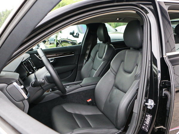 17款沃尔沃s90最新报价 全新s90直降18万