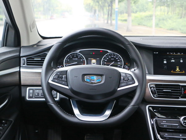 吉利汽车  1.8t 方向盘