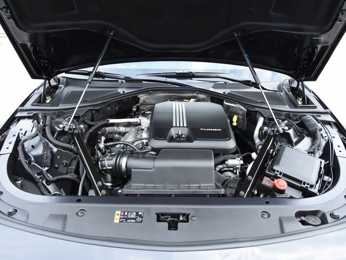 凯迪拉克(国产)  28t 发动机舱