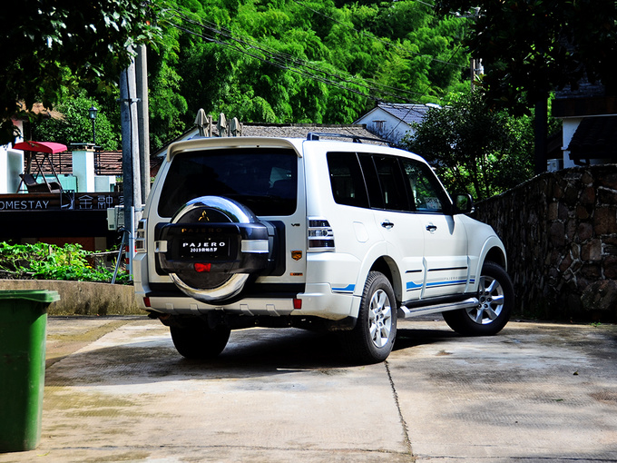 昆明三菱帕杰罗v93现金优惠 现车销售_帕杰罗_昆明车市-网上车市