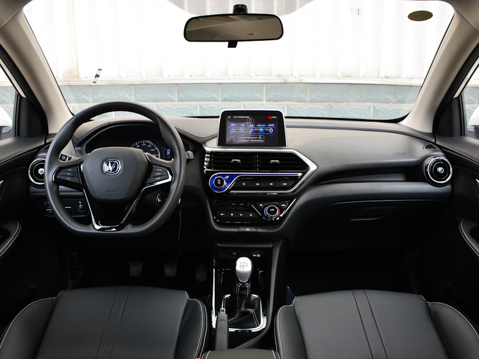 长安悦翔热销中优惠5000元