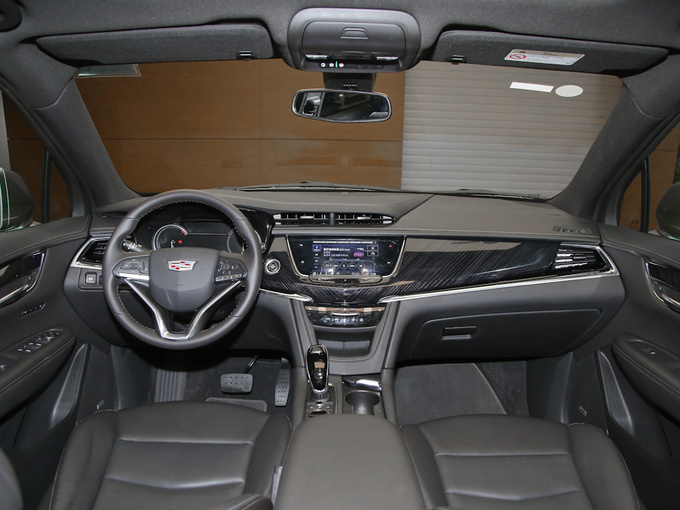 凯迪拉克(国产)  28t 大中控全景