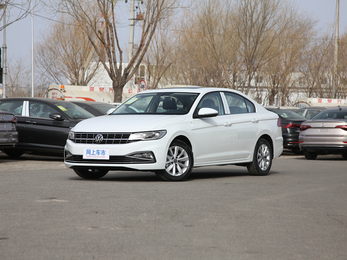 一汽-大众  200tsi 左前正45度