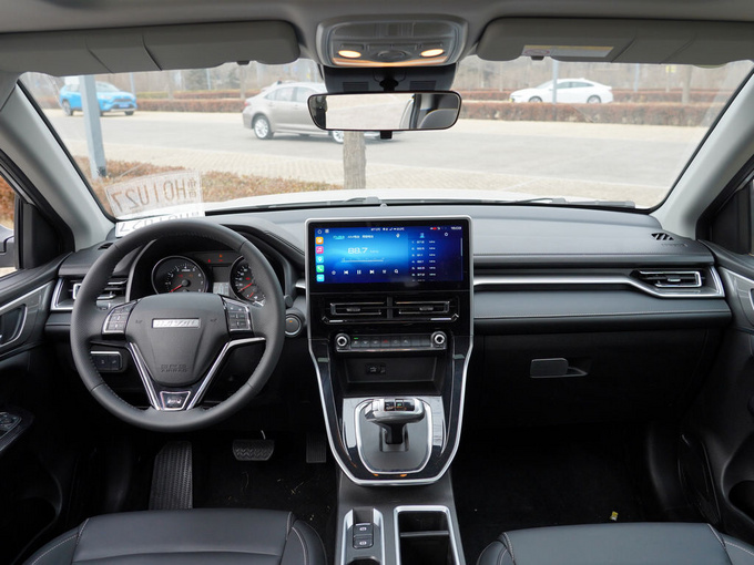 哈弗汽车  plus 1.5t 大中控全景