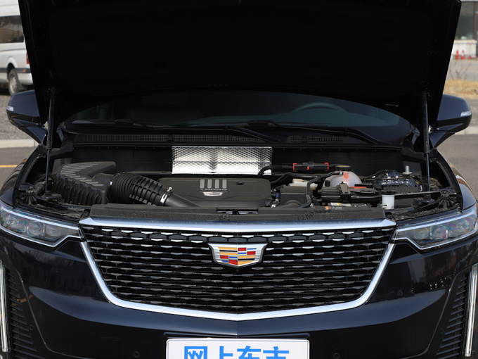 凯迪拉克(国产)  2.0t 发动机舱