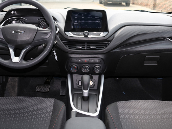 雪佛兰(国产)  325t 中控台