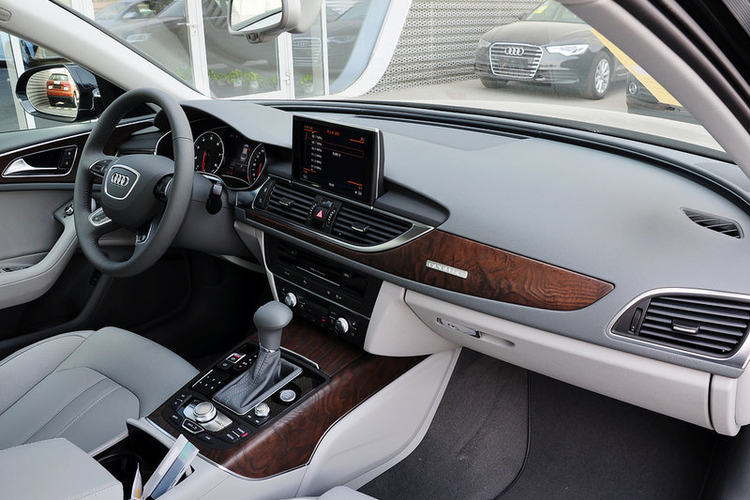 【奥迪a6l图片】奥迪a6l图片_奥迪a6l汽车高清大图-新蓝网-汽车