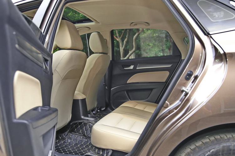 【奔腾b30图片】奔腾b30图片_奔腾b30汽车高清大图-河北新闻网-汽车