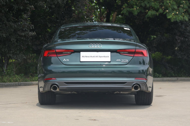奥迪a5 sportback 45 tfsi quattro 2017款 运动型
