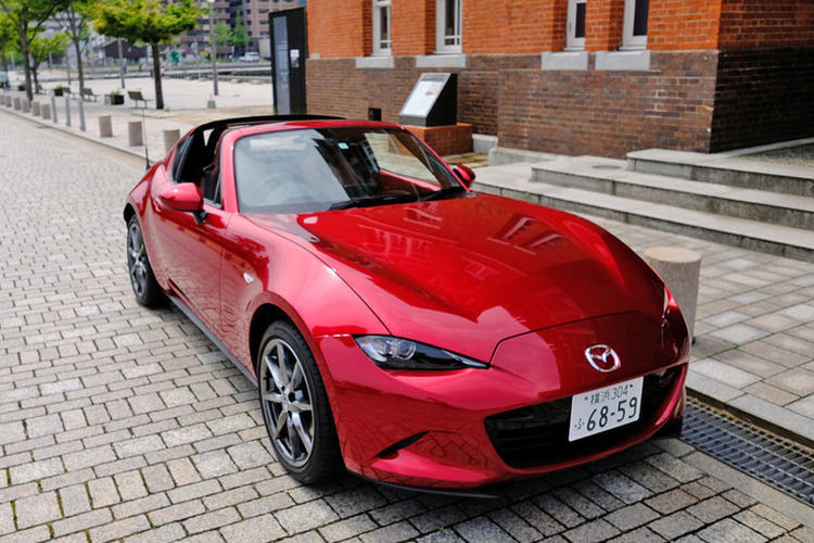 马自达mx-5 2.0l rf 2018款 水晶魂动红