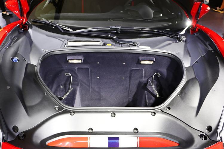 【法拉利488图片】法拉利488图片_法拉利488汽车高清大图-海沧热线