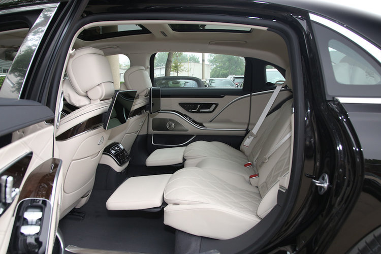 【迈巴赫s级图片】迈巴赫s级图片_迈巴赫s级汽车高清大图-三河在线