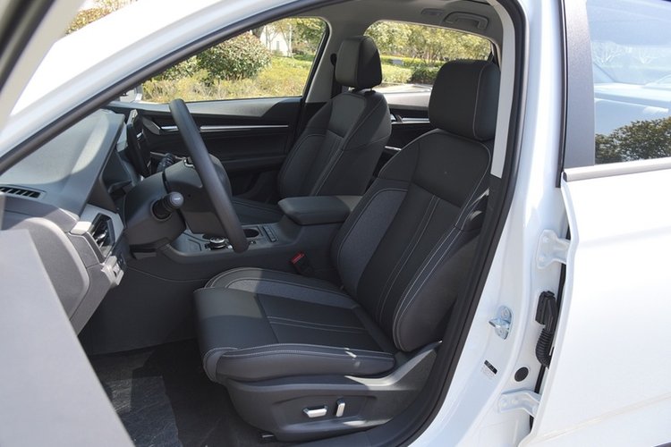 5图片_威马e.5汽车高清大图-正北方网-汽车